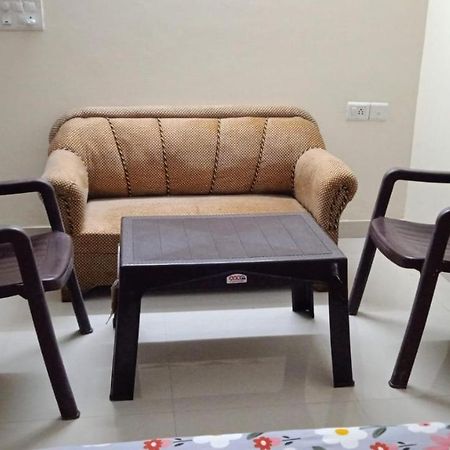 Hare Krishna Home Stay Vrindāvan Εξωτερικό φωτογραφία