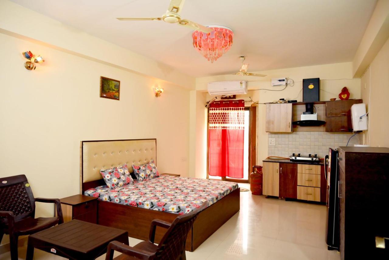 Hare Krishna Home Stay Vrindāvan Εξωτερικό φωτογραφία